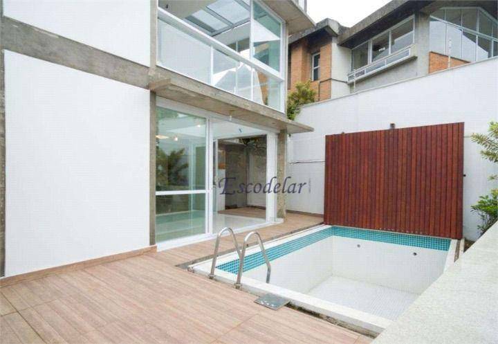 Casa para alugar com 4 quartos, 455m² - Foto 2