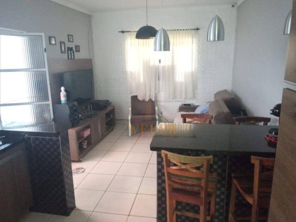 Casa à venda com 3 quartos, 150m² - Foto 4