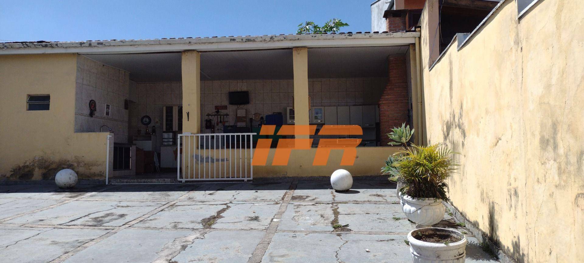 Sobrado à venda com 3 quartos, 390m² - Foto 42