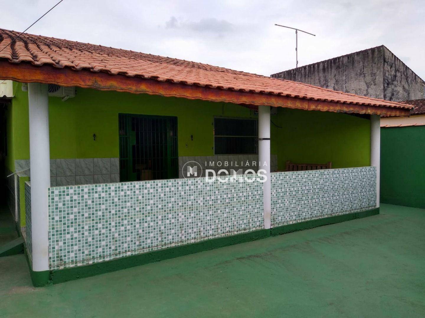 Casa à venda com 2 quartos, 140m² - Foto 1