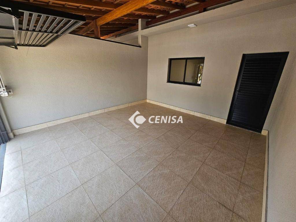 Casa à venda com 2 quartos, 89m² - Foto 8