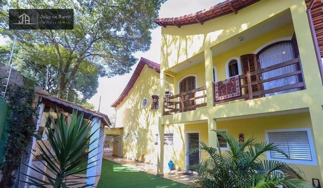 Sobrado à venda com 4 quartos, 221m² - Foto 2