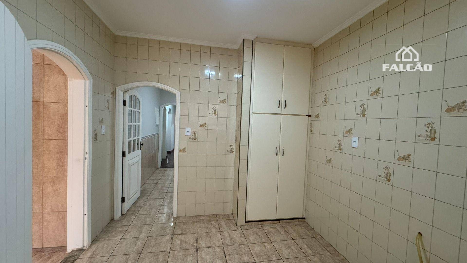 Sobrado à venda com 4 quartos, 214m² - Foto 32