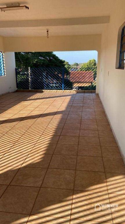 Casa para alugar com 3 quartos, 210m² - Foto 11