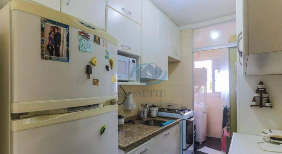 Apartamento à venda com 3 quartos, 64m² - Foto 32