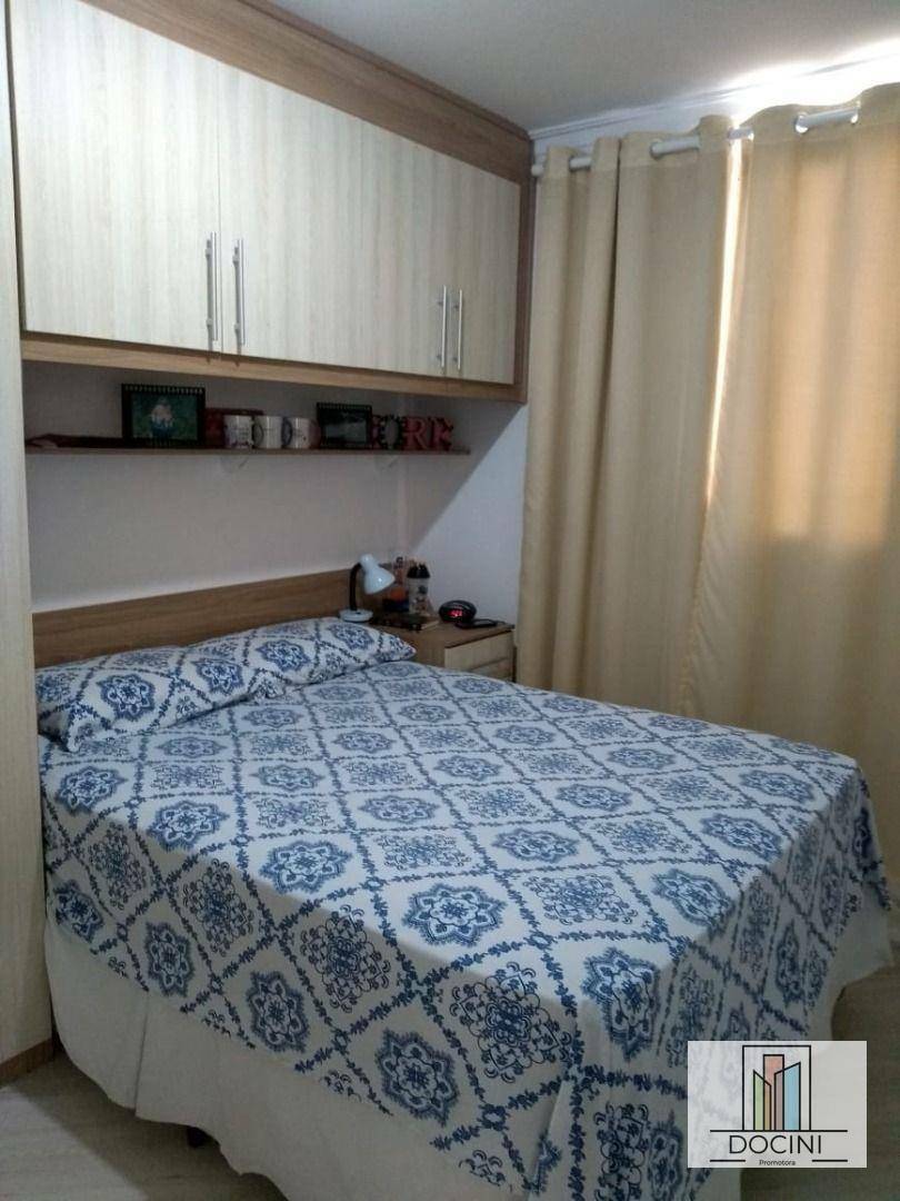 Apartamento à venda com 2 quartos, 50m² - Foto 12