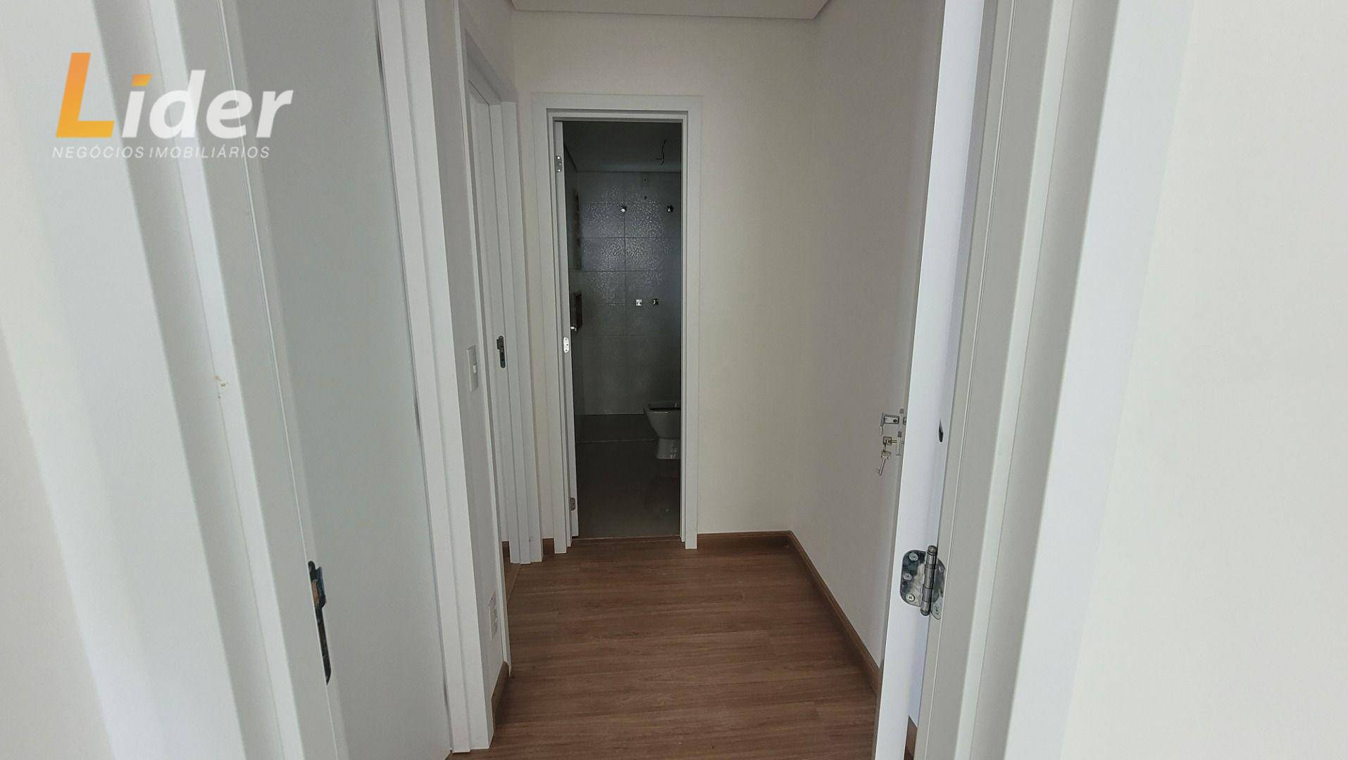 Apartamento à venda com 2 quartos, 79m² - Foto 4