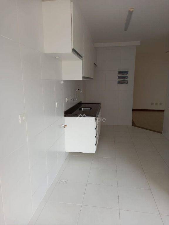 Apartamento para alugar com 2 quartos, 79m² - Foto 6