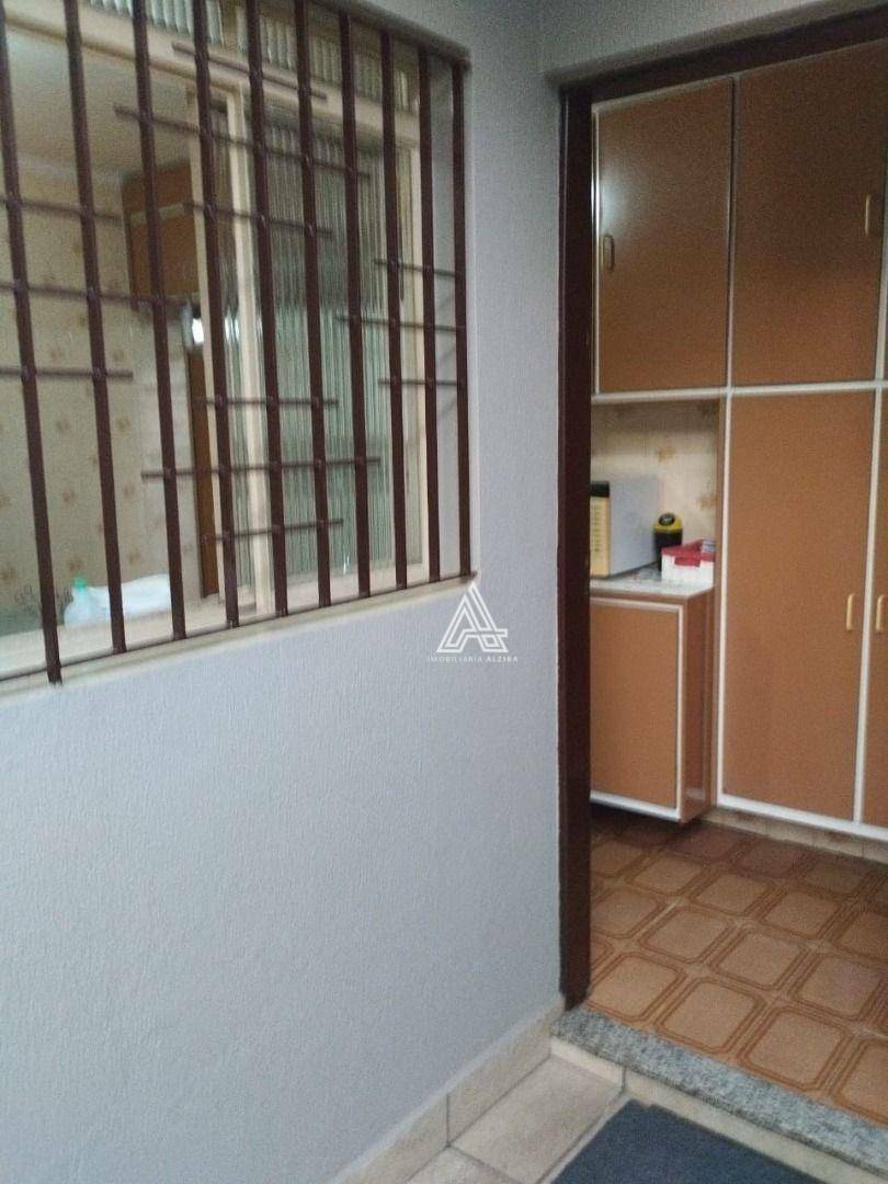 Casa à venda com 2 quartos, 100m² - Foto 4