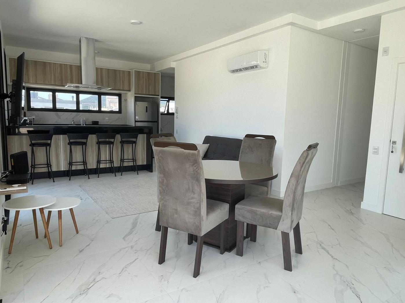 Apartamento para alugar com 2 quartos, 262m² - Foto 6