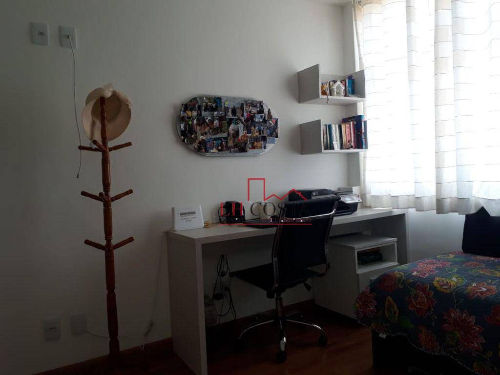 Apartamento à venda com 2 quartos, 75m² - Foto 13