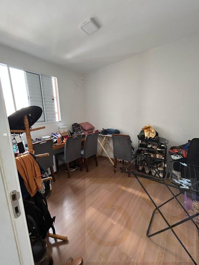 Apartamento à venda com 2 quartos, 40m² - Foto 6