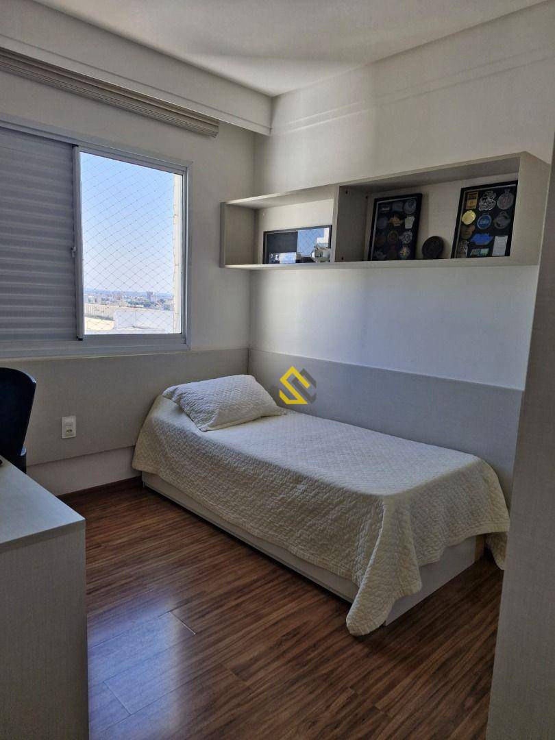 Apartamento à venda com 3 quartos, 167m² - Foto 7