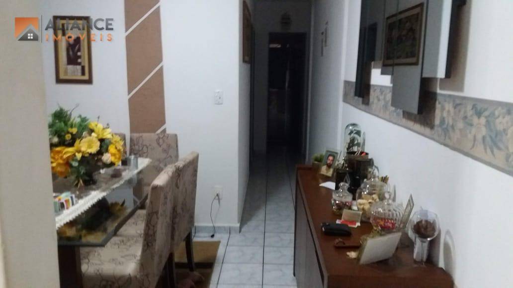 Apartamento à venda com 2 quartos, 60m² - Foto 10