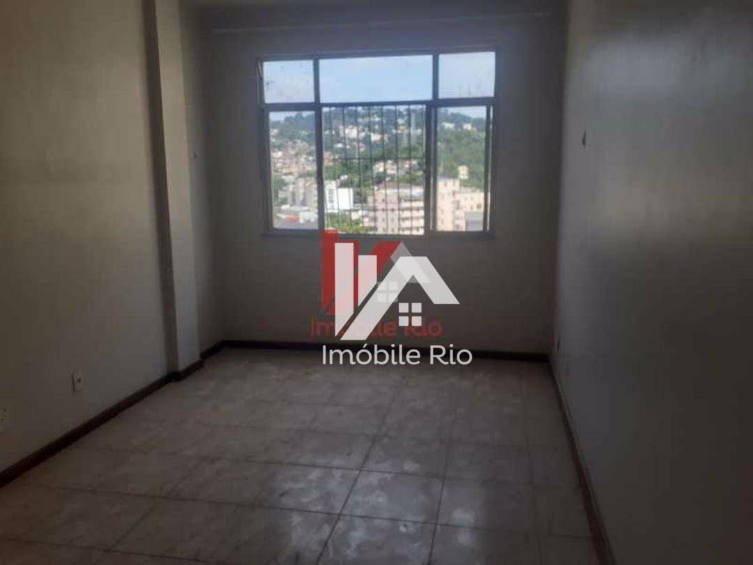 Apartamento à venda com 2 quartos, 67m² - Foto 2