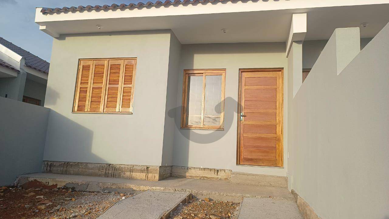 Casa à venda com 2 quartos, 43m² - Foto 1