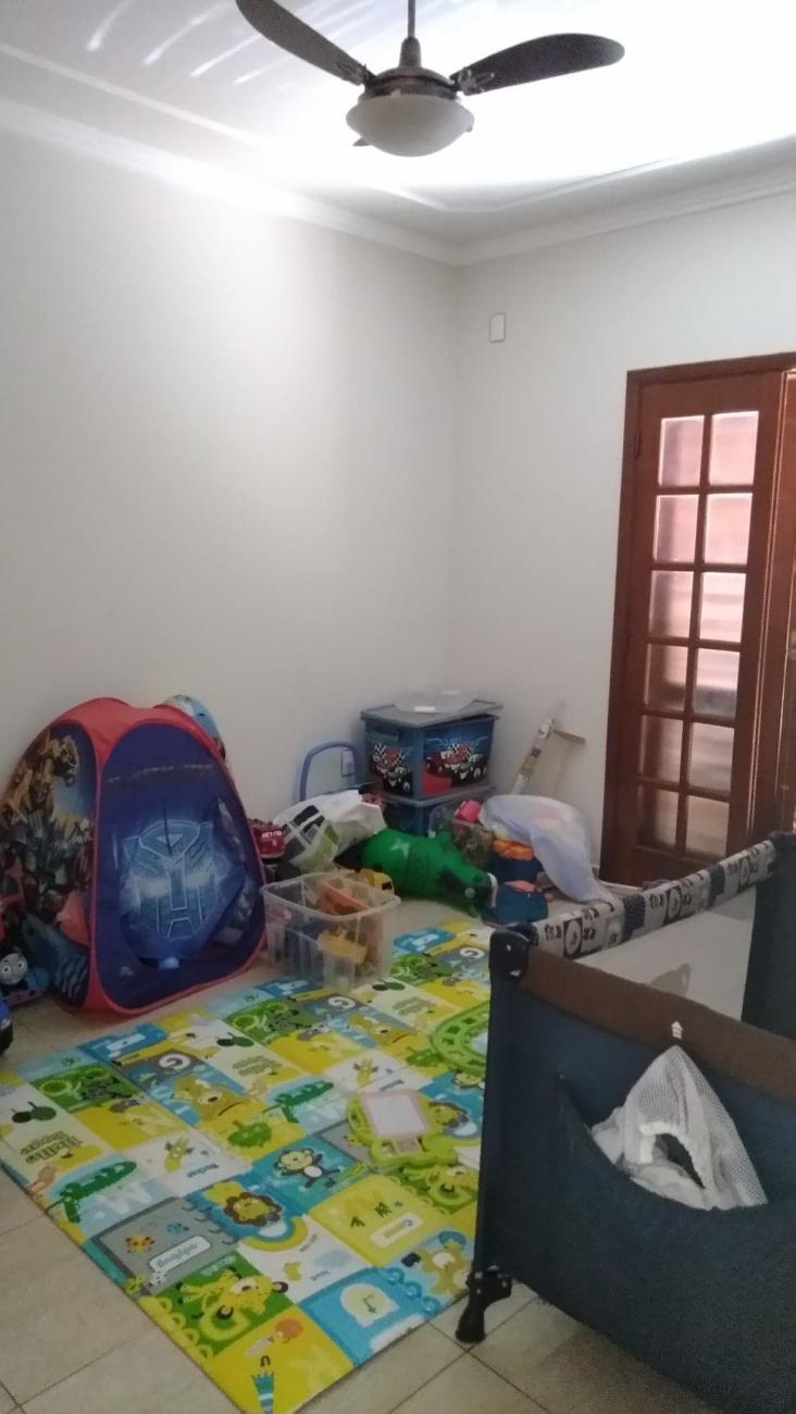 Casa à venda com 3 quartos, 200m² - Foto 17