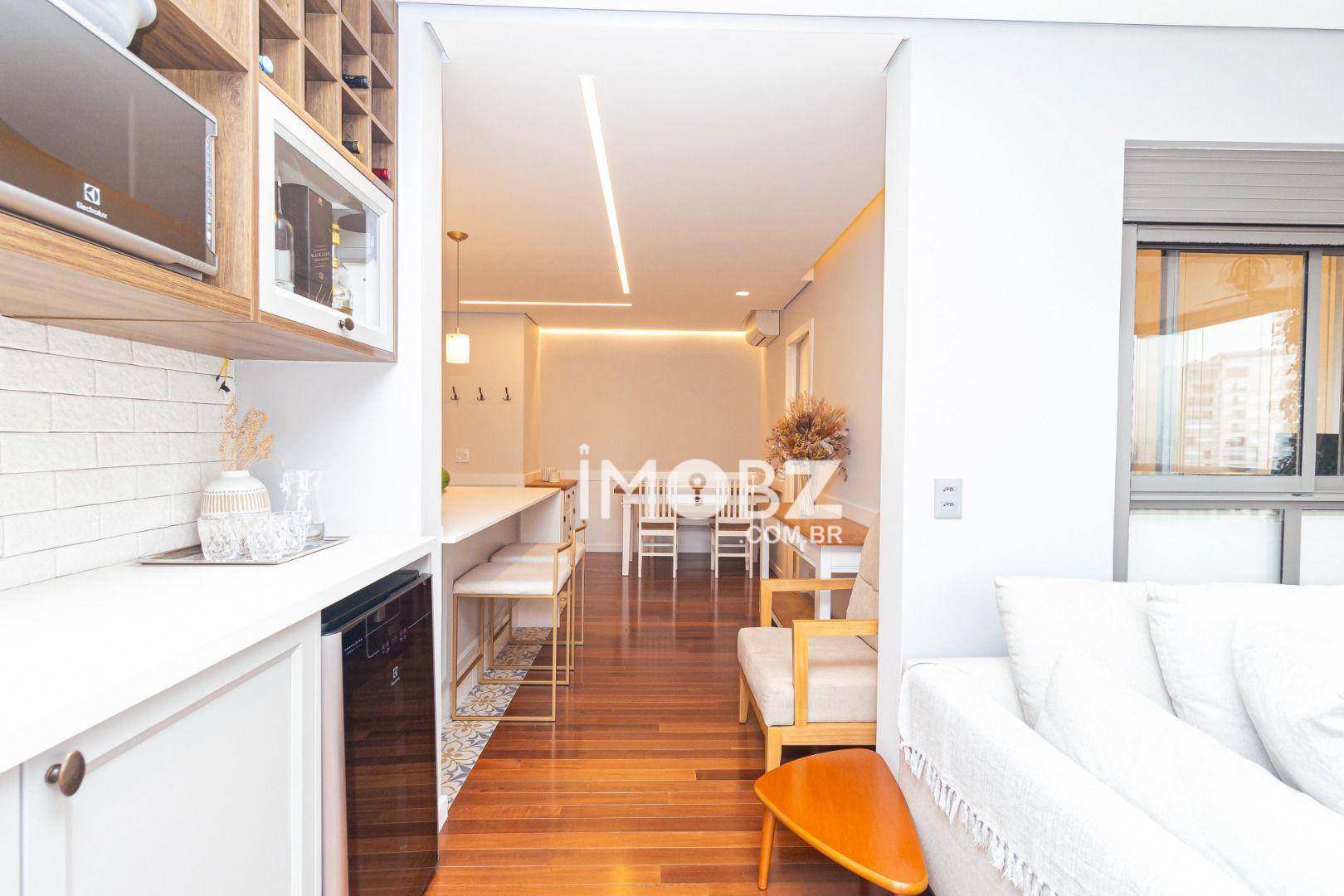 Apartamento à venda com 2 quartos, 69m² - Foto 4