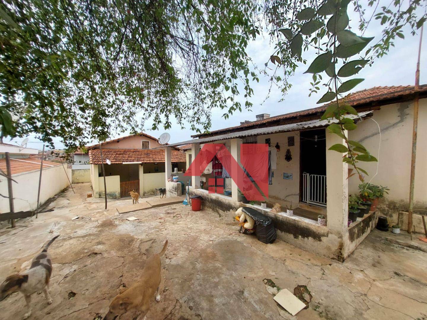 Casa à venda com 2 quartos, 127m² - Foto 2