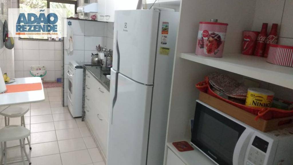 Apartamento à venda com 2 quartos, 71m² - Foto 11