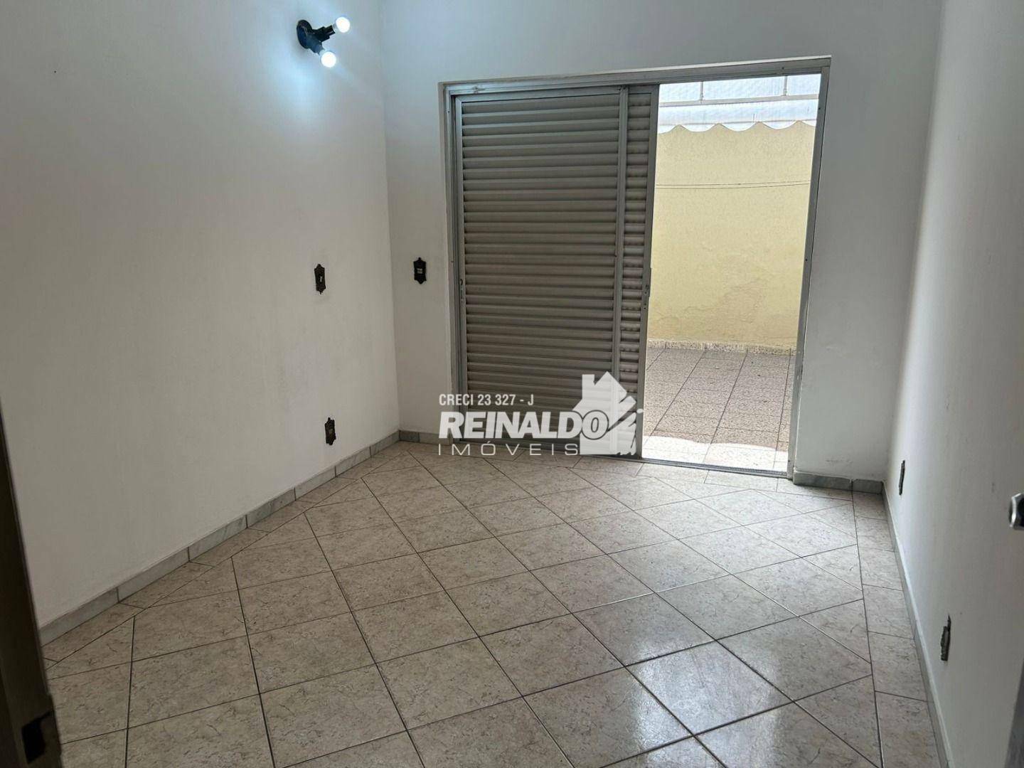 Casa à venda e aluguel com 4 quartos, 312m² - Foto 14