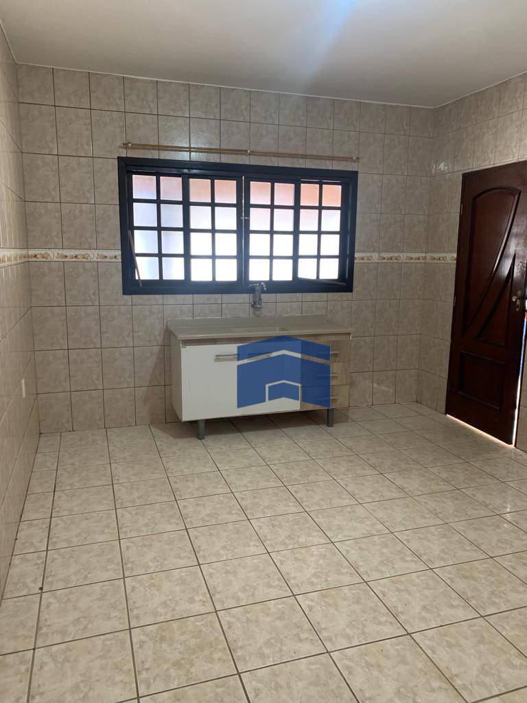 Casa à venda com 2 quartos, 250M2 - Foto 4