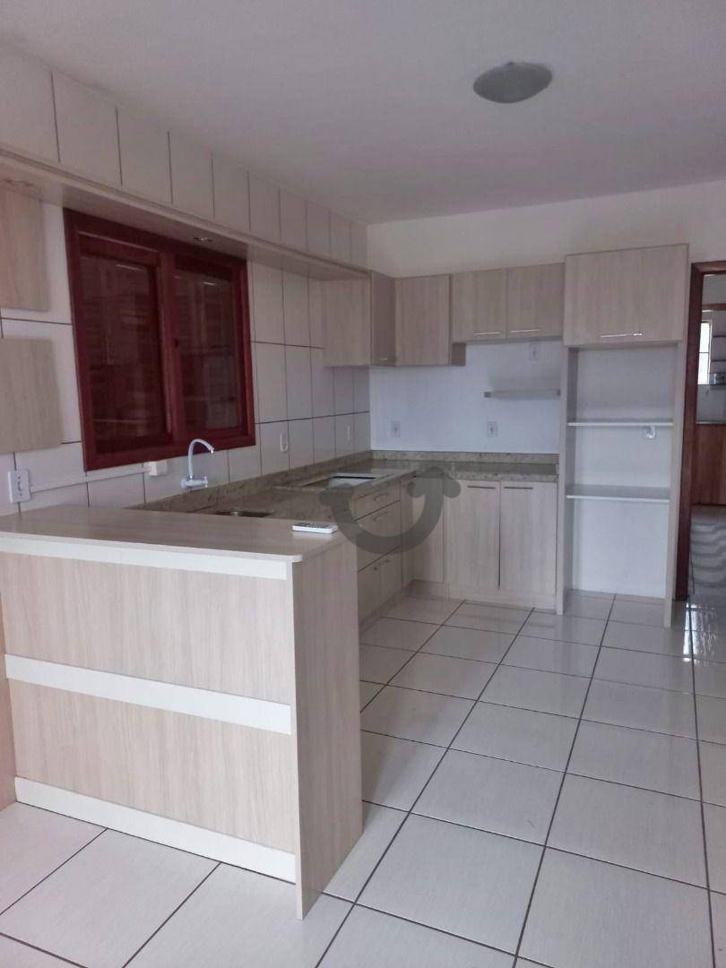 Casa à venda com 3 quartos, 108m² - Foto 2