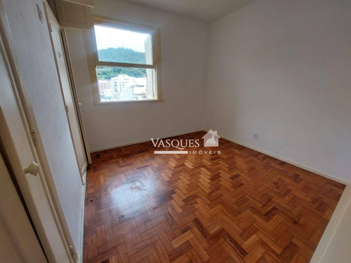 Casa para alugar com 3 quartos, 130m² - Foto 8