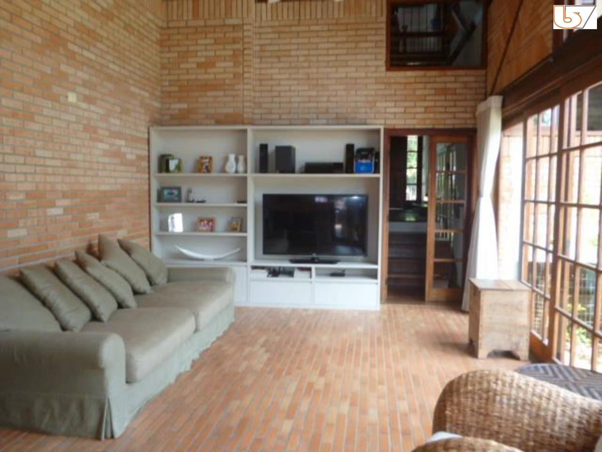 Casa de Condomínio para alugar com 5 quartos, 800m² - Foto 29