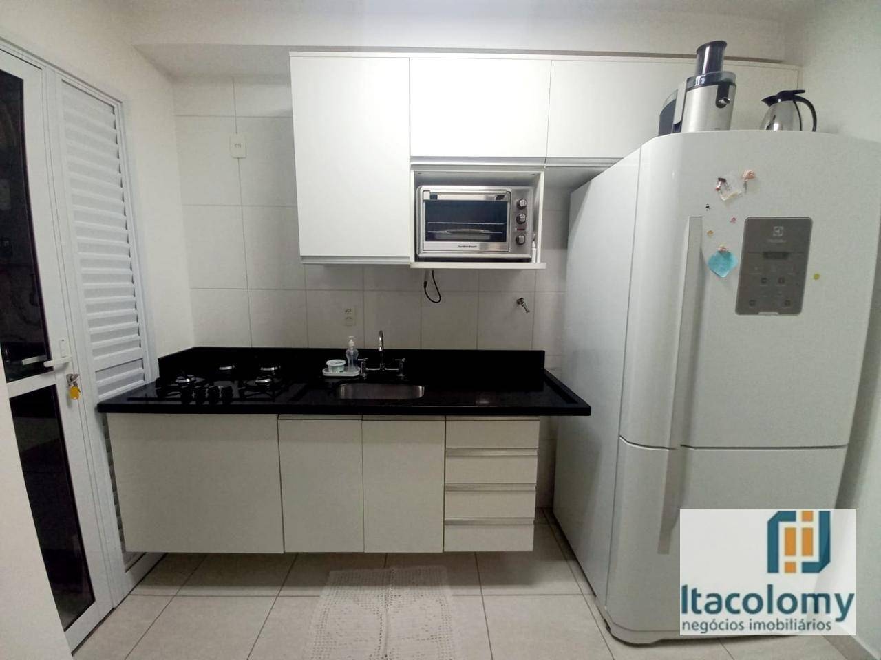 Apartamento à venda com 2 quartos, 62m² - Foto 5