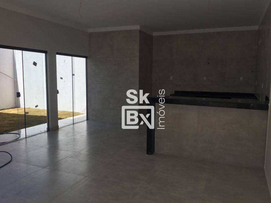 Casa, 3 quartos, 200 m² - Foto 1