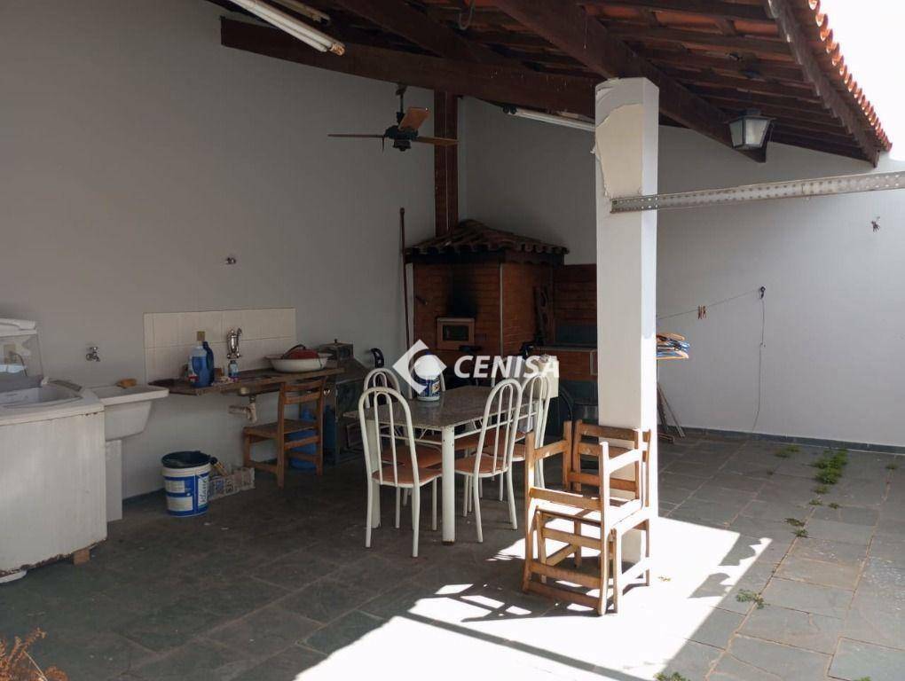 Casa à venda com 4 quartos, 170m² - Foto 19