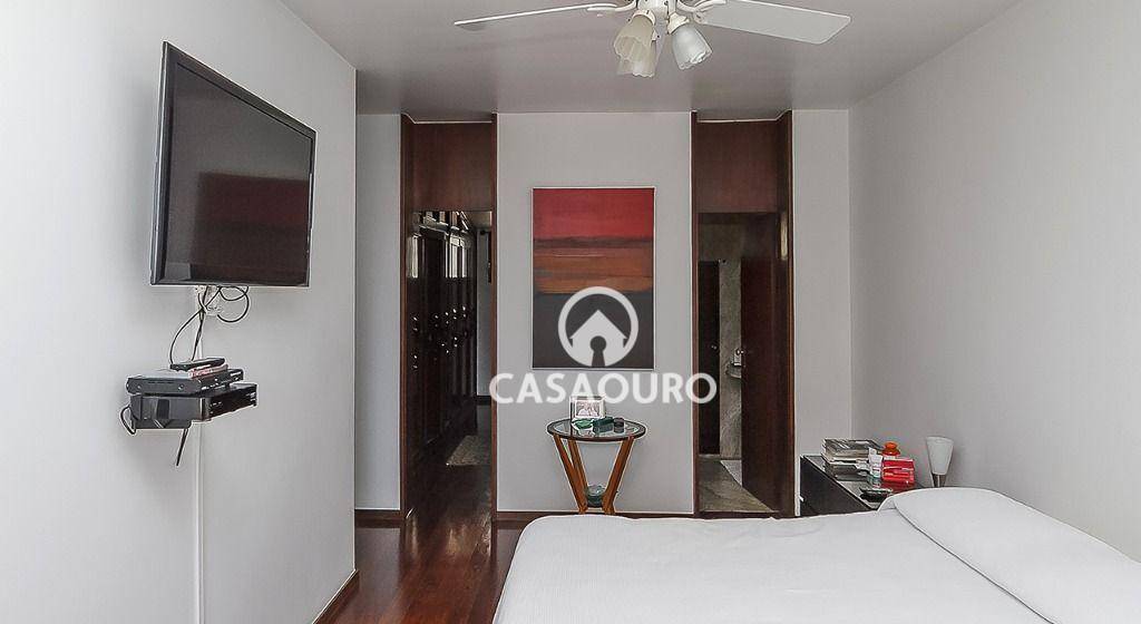 Casa à venda com 5 quartos, 451m² - Foto 15