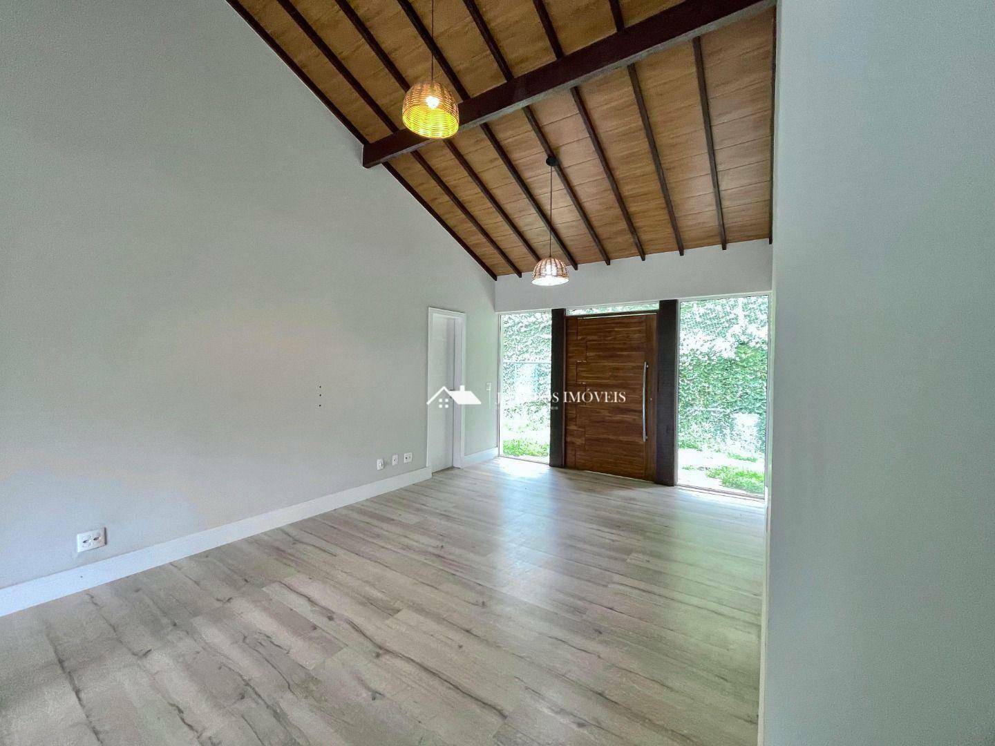 Casa à venda com 4 quartos, 300m² - Foto 21