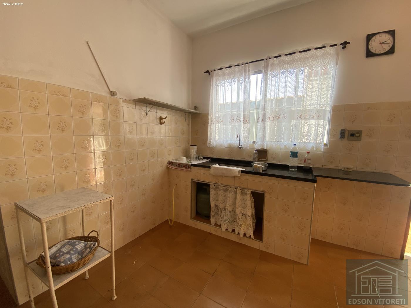 Casa à venda com 1 quarto, 78m² - Foto 13