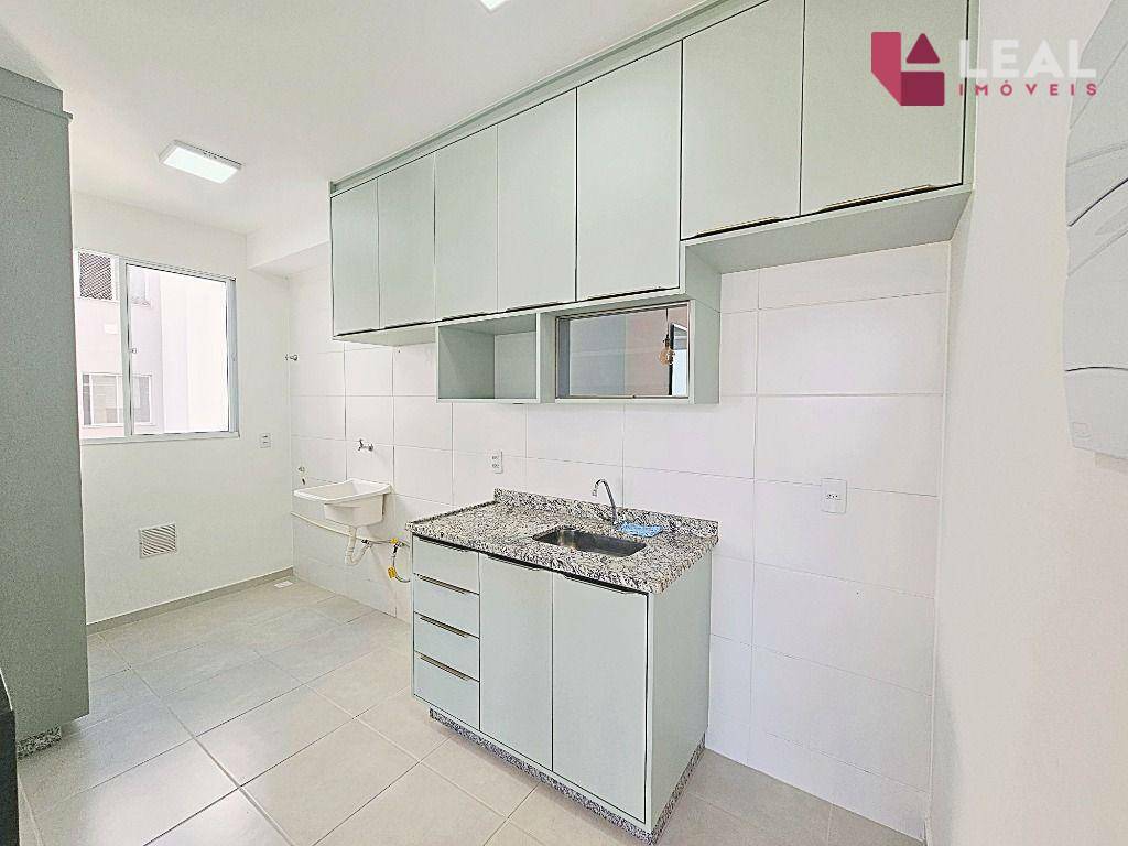 Apartamento para alugar com 2 quartos, 63m² - Foto 4