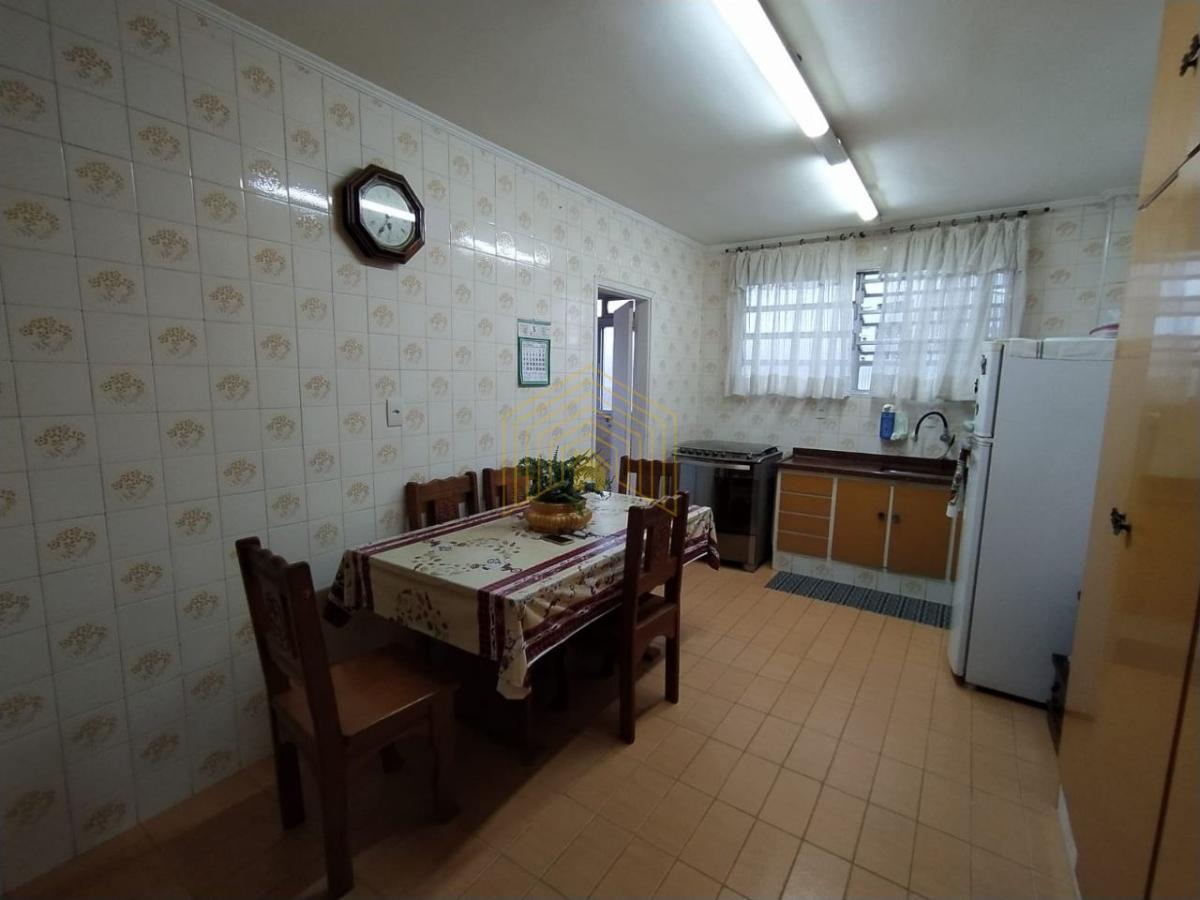 Apartamento à venda com 3 quartos, 130m² - Foto 11