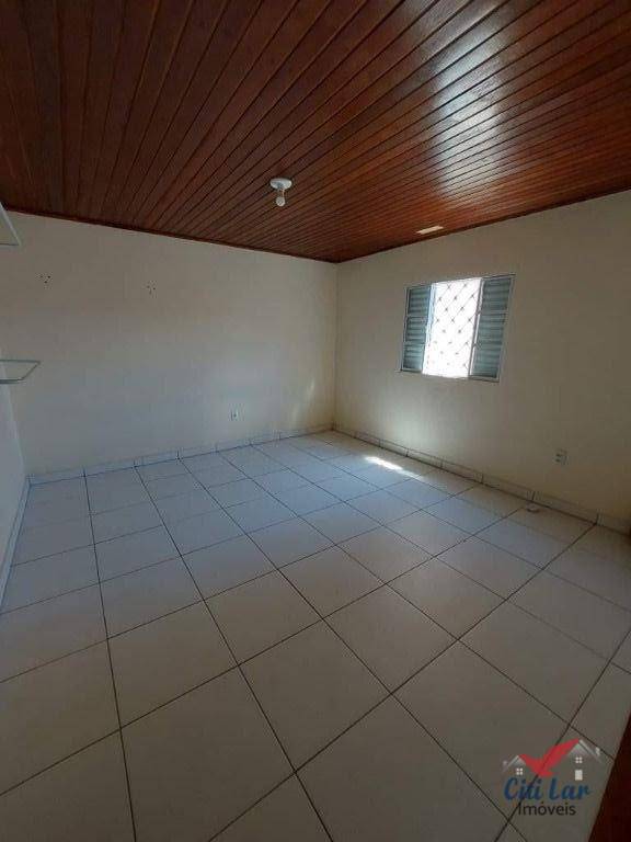 Casa para alugar com 1 quarto, 40m² - Foto 13