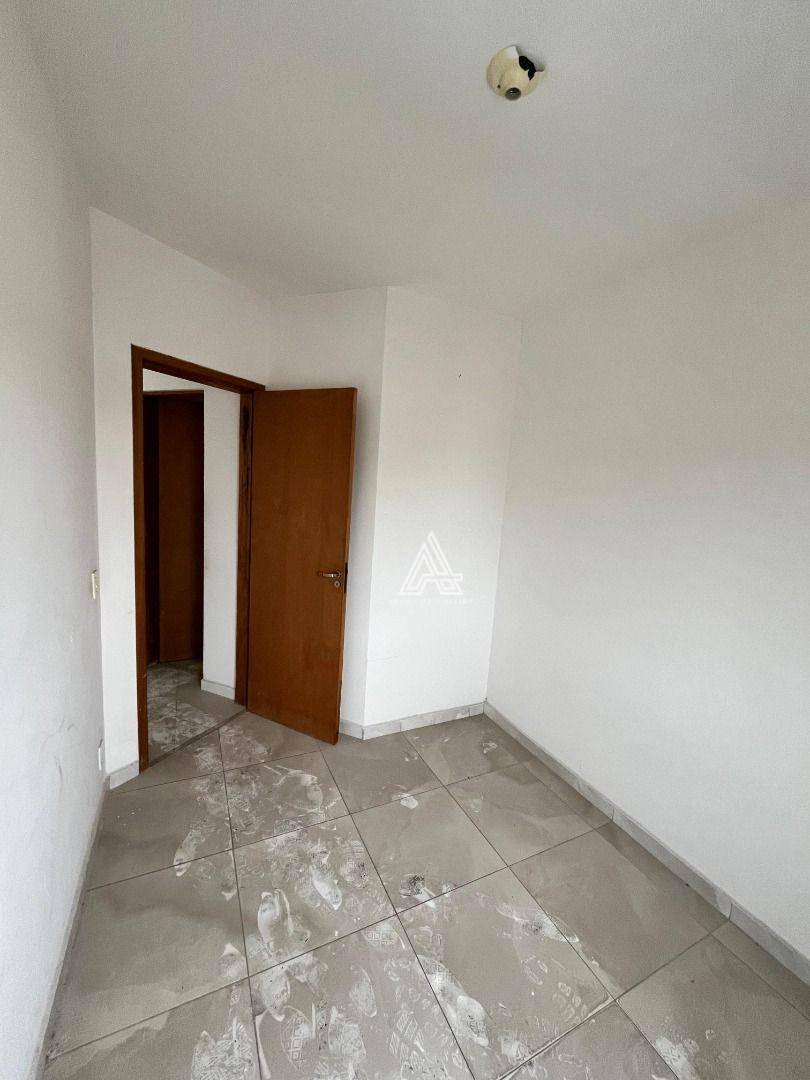 Apartamento à venda com 2 quartos, 75m² - Foto 34