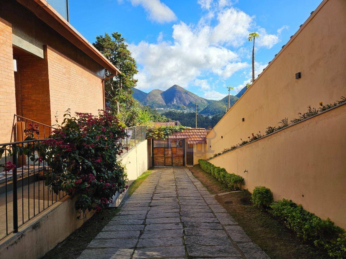 Casa à venda com 4 quartos, 456m² - Foto 41