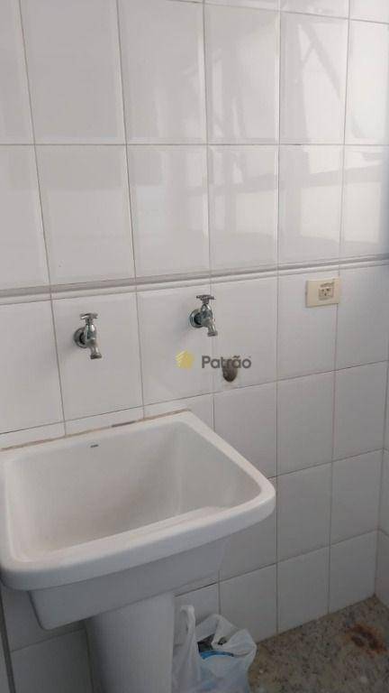 Apartamento à venda e aluguel com 2 quartos, 70m² - Foto 13