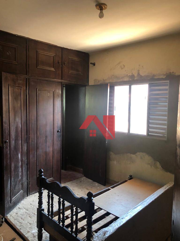 Casa à venda com 4 quartos, 201m² - Foto 10