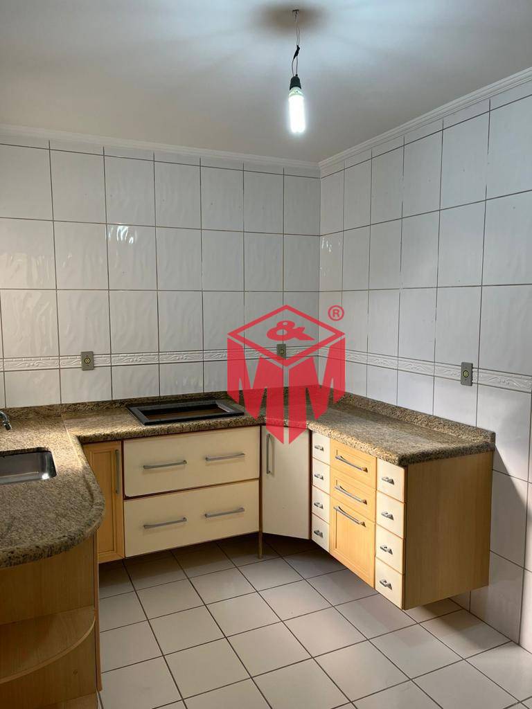 Apartamento à venda com 3 quartos, 150m² - Foto 7