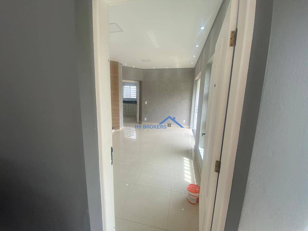 Casa à venda com 3 quartos, 184m² - Foto 3