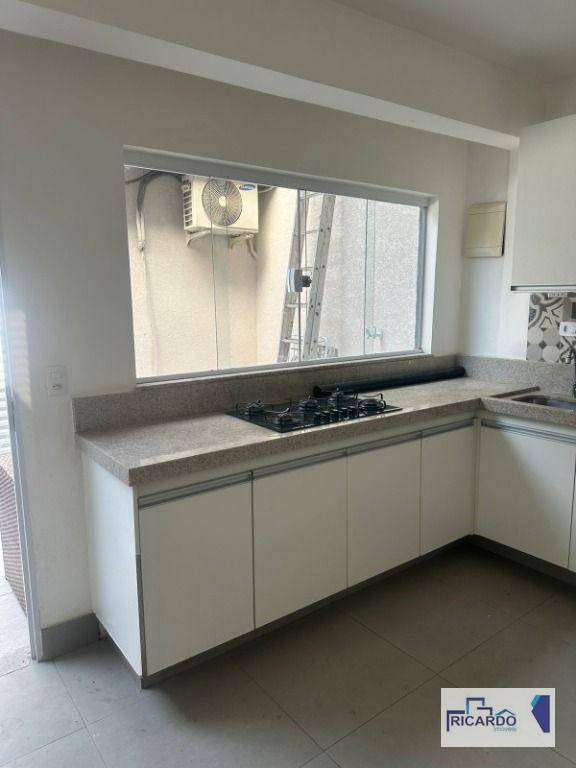 Sobrado à venda e aluguel com 4 quartos, 220m² - Foto 8