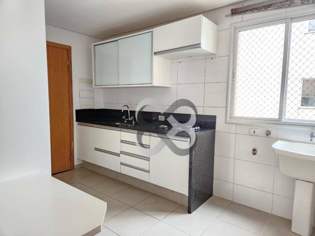 Apartamento para alugar com 3 quartos, 84m² - Foto 5