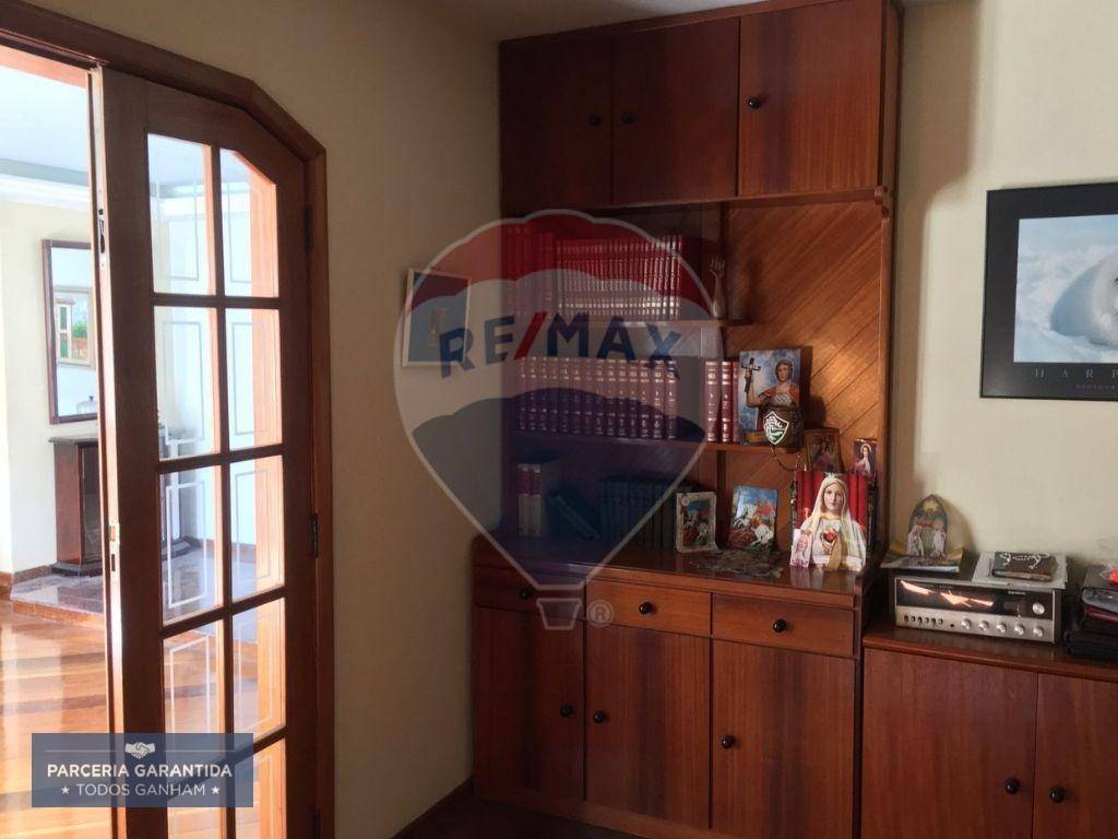 Apartamento à venda com 4 quartos, 280m² - Foto 4