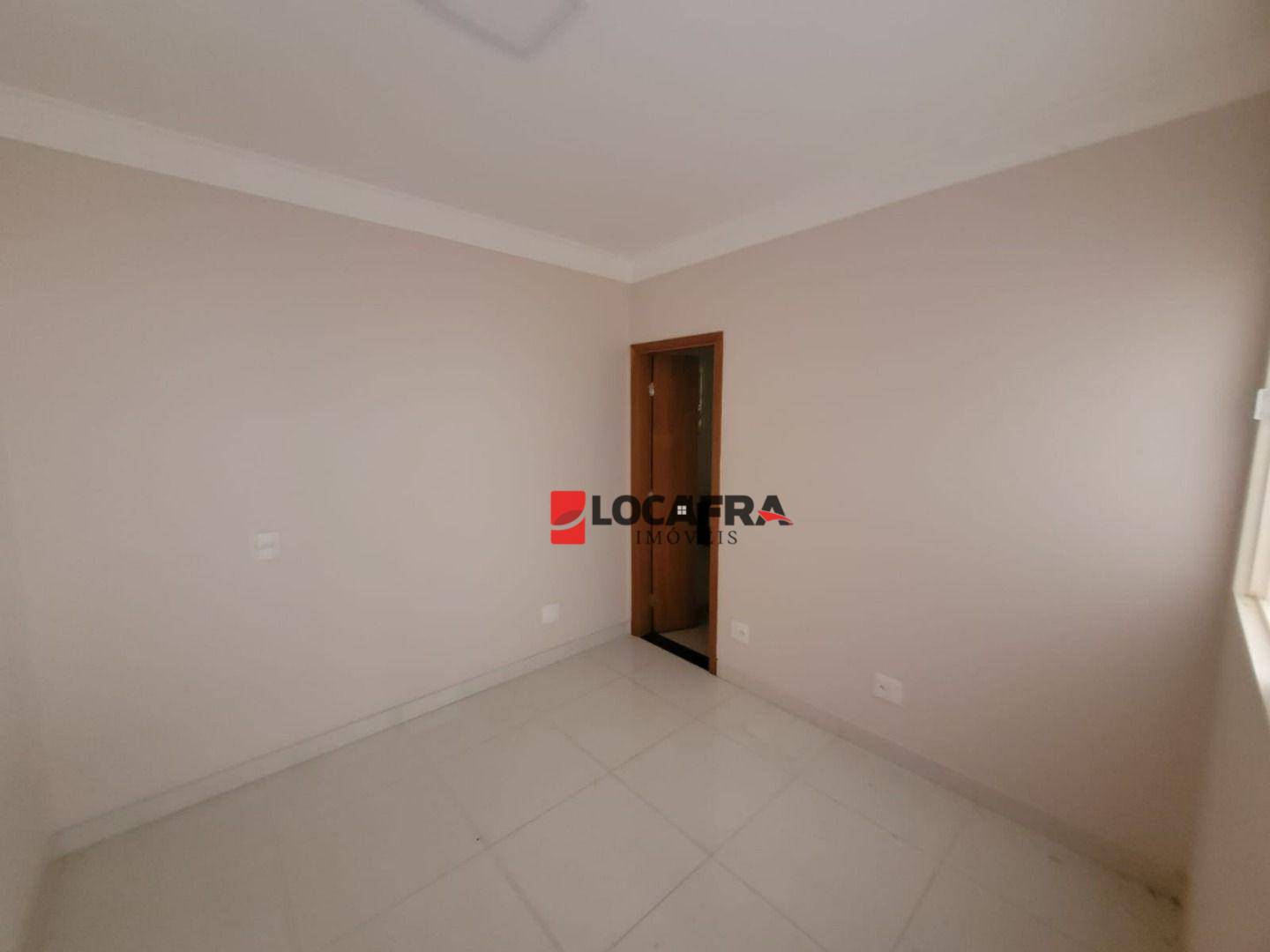 Casa à venda e aluguel com 4 quartos, 460m² - Foto 5