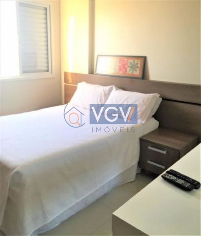 Apartamento à venda com 2 quartos, 62m² - Foto 6