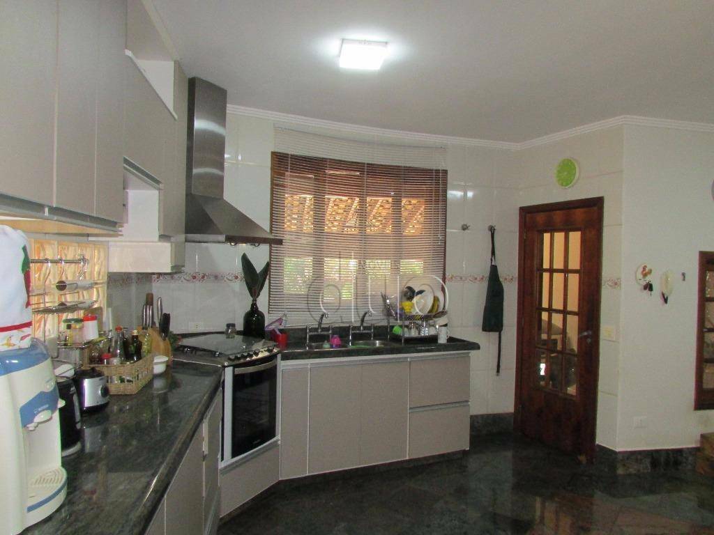 Casa à venda e aluguel com 3 quartos, 348m² - Foto 41